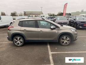 PEUGEOT 2008 Essence