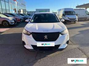 PEUGEOT 2008 Essence