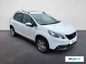 PEUGEOT 2008 Essence