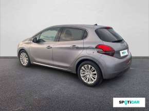 PEUGEOT 208 Essence